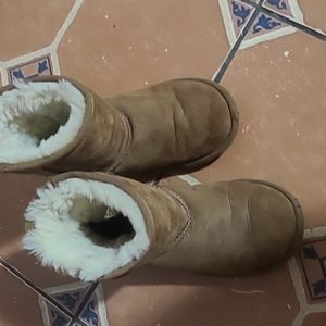 Girls Uggs boots